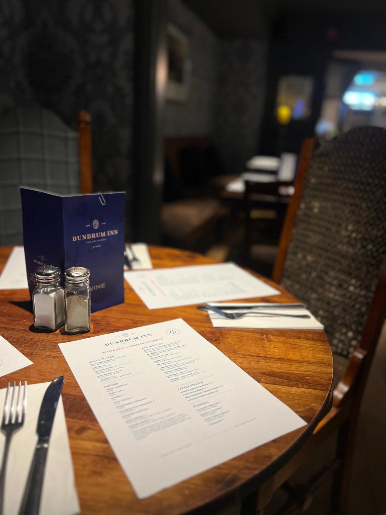 The Dundrum Inn B&B Екстериор снимка