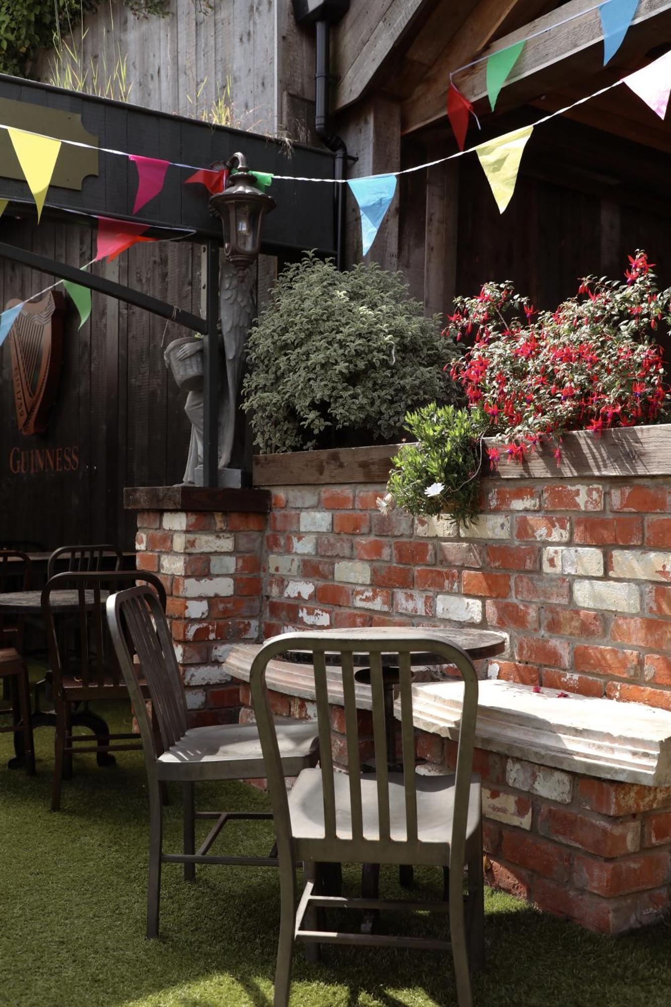 The Dundrum Inn B&B Екстериор снимка